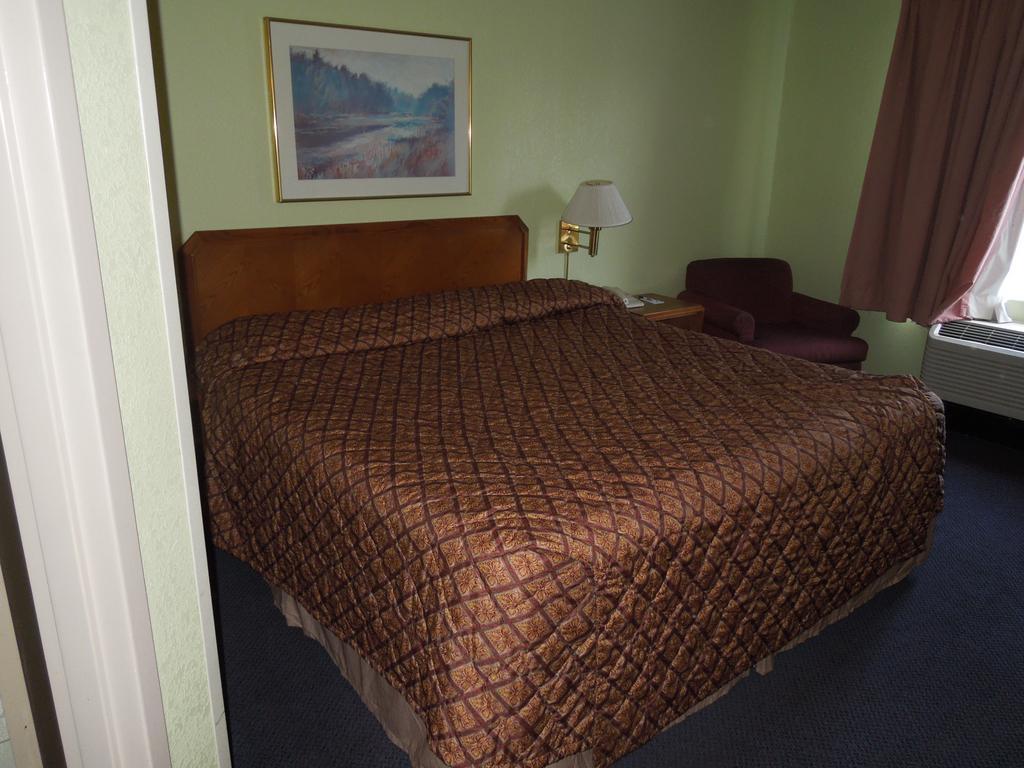 Travelodge - Cincinnati Sharonville Zimmer foto